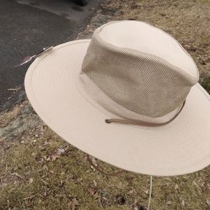 New, never worn, OLE' AMERICA stream hat